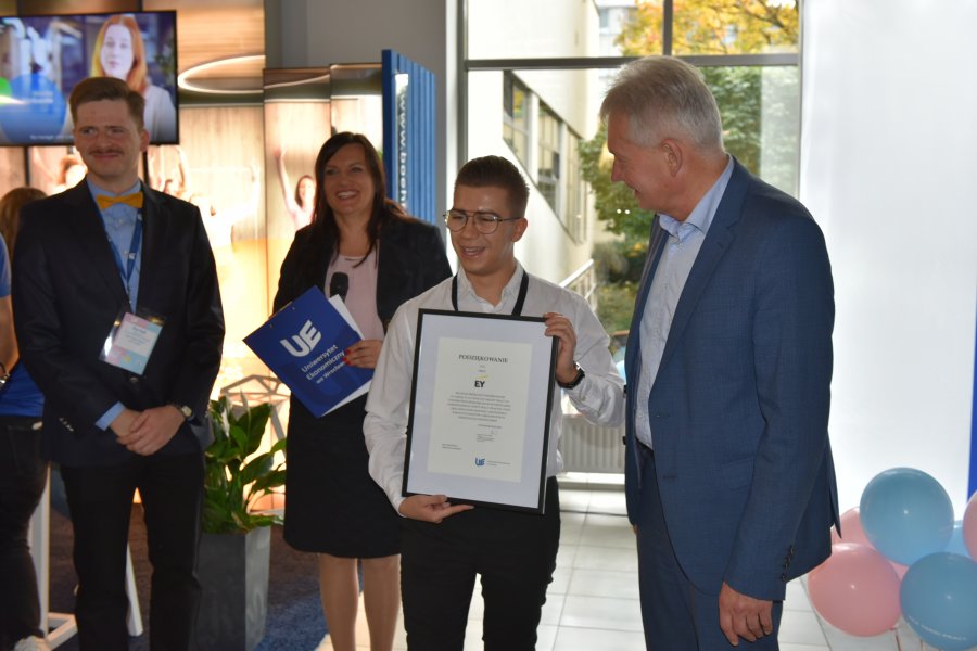 Uniwersytet Ekonomiczny we Wrocławiu Targi Pracy