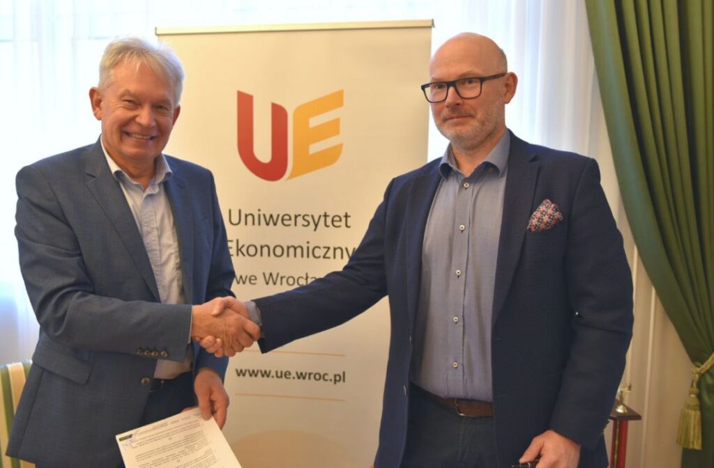 UEW nawiązał współpracę z DB Energy SA w zakresie efektywności energetycznej