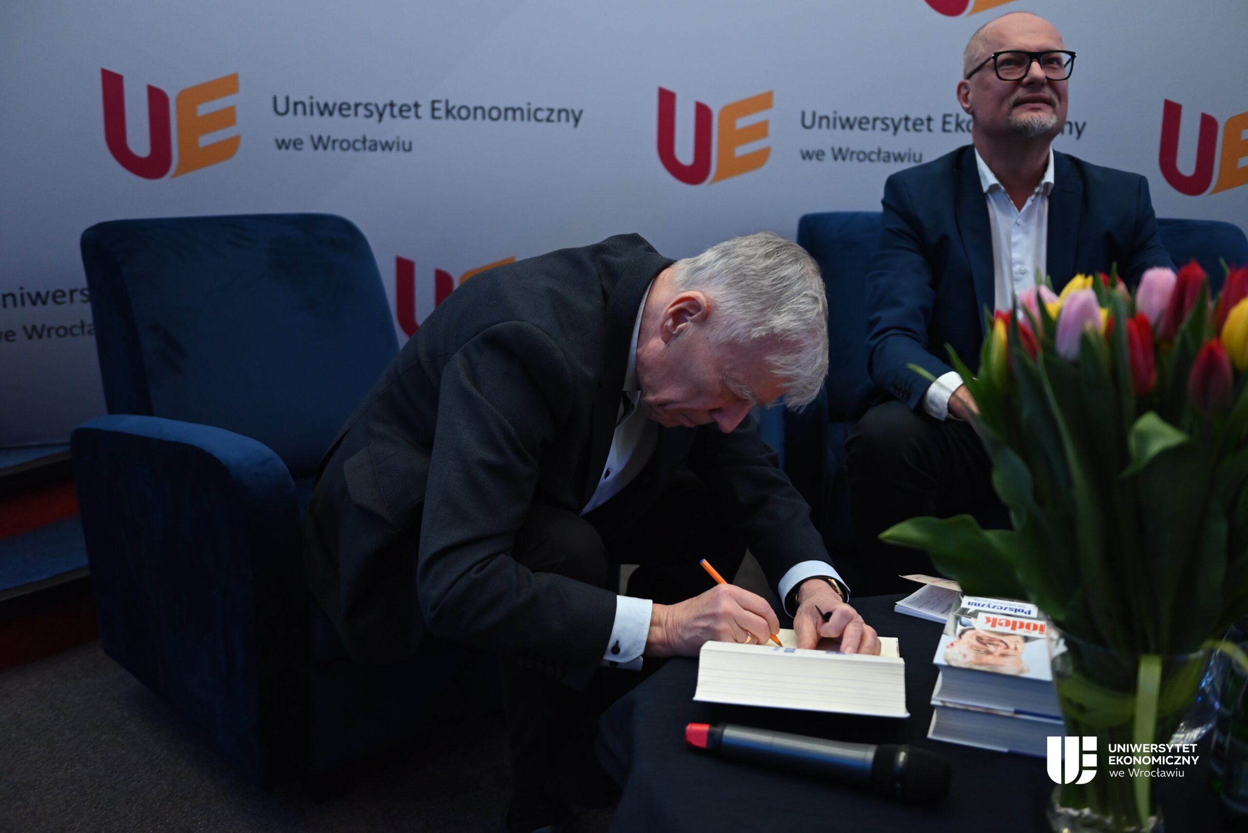 Rozmowy UEkspertów. Debaty Studenckie na UEW