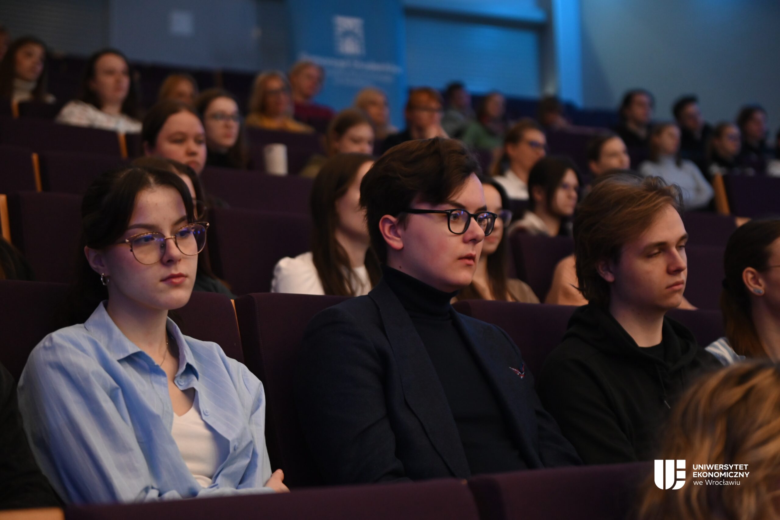 Rozmowy UEkspertów. Debaty Studenckie na UEW