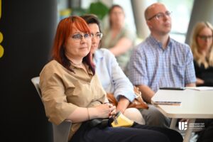 przegląd współpracy z otoczeniem społeczno-gospodarczym na UEW