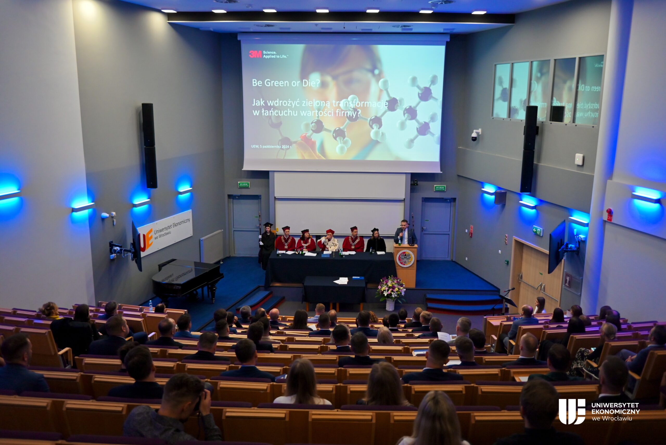 Inauguracja 32. roku akademickiego na studiach Executive MBA UEW