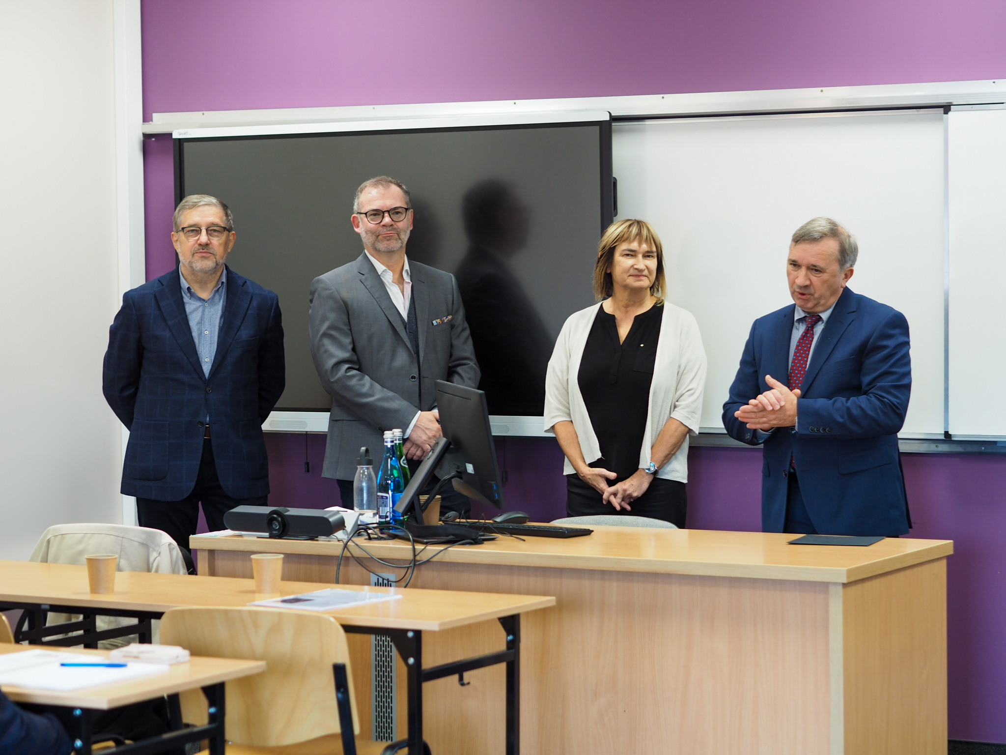  II edycji studiów podyplomowych „Inwestycje w nieruchomości i działalność deweloperska” UEW