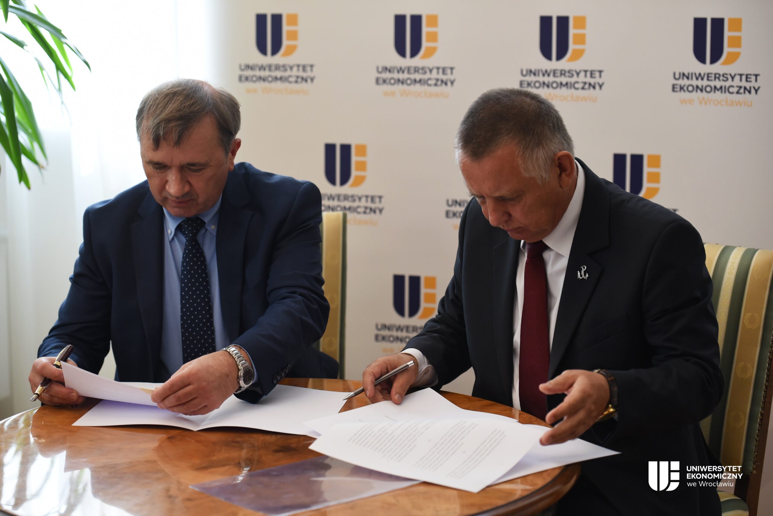Współpraca Najwyższej Izby Kontroli z UEW