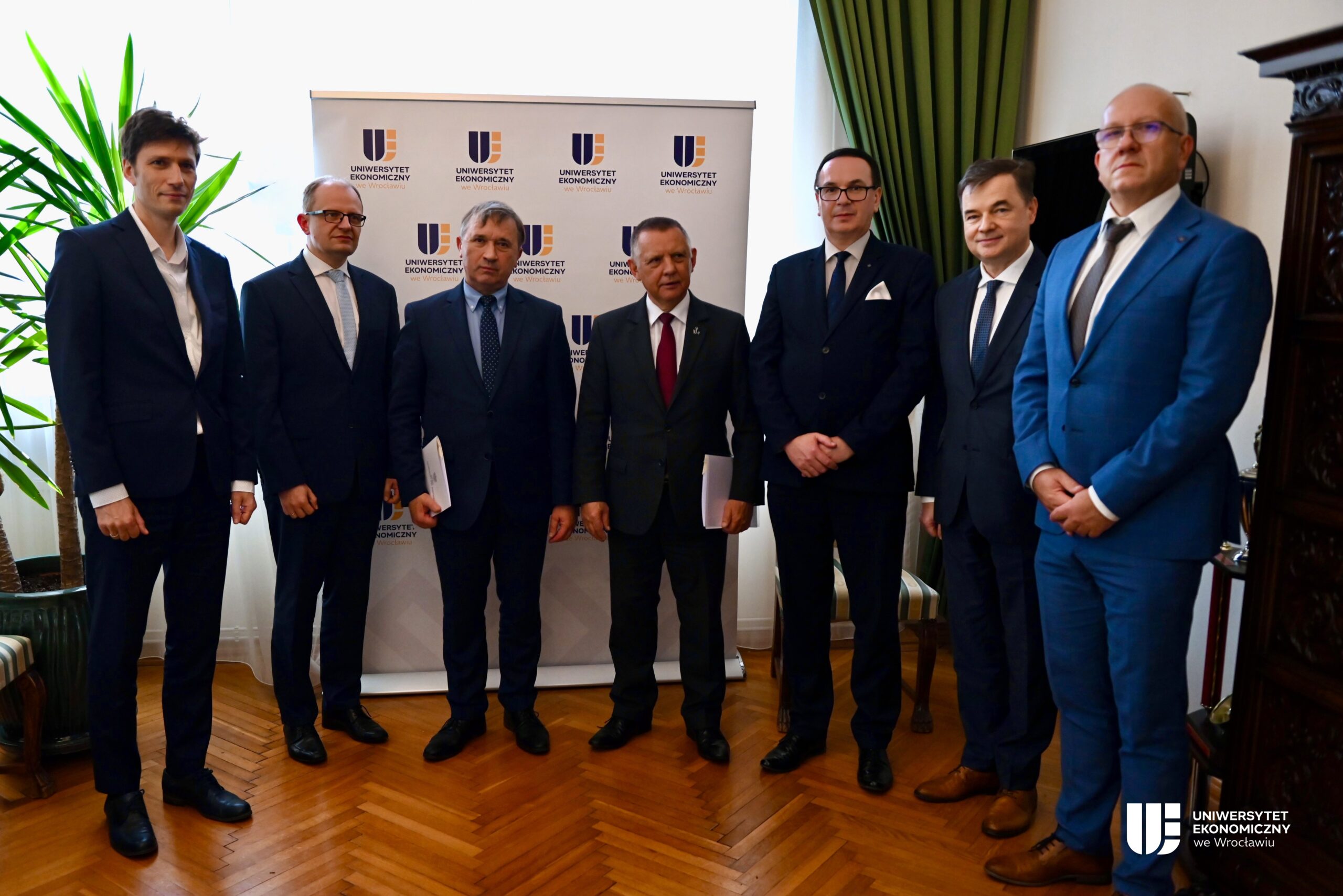 Współpraca Najwyższej Izby Kontroli z UEW