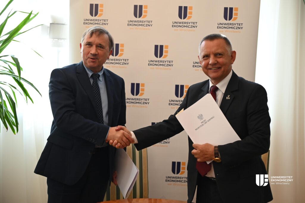 Współpraca Najwyższej Izby Kontroli z UEW