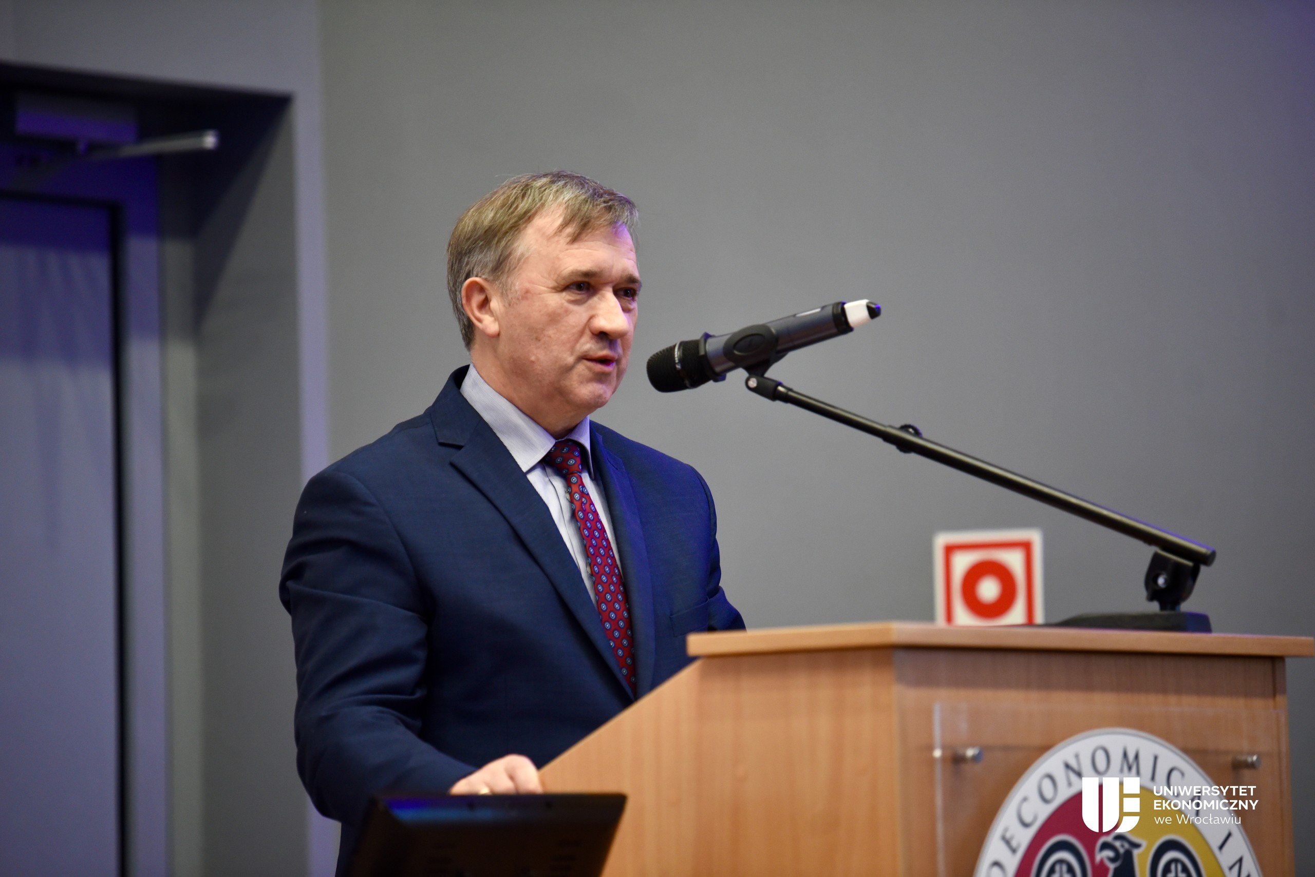 Zawody Matematyczne UEW Náboj 2025