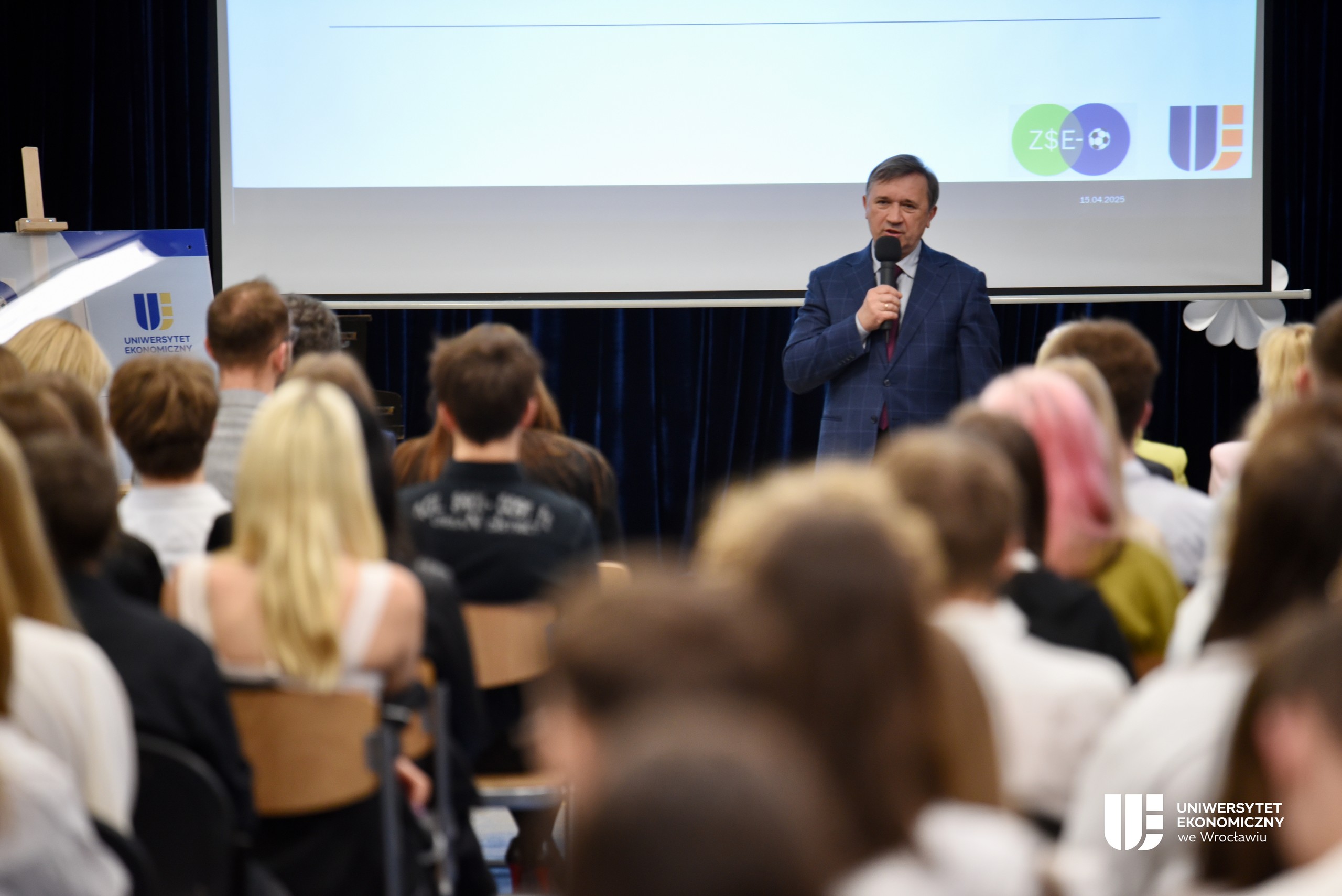 Zespół Szkół Ekonomiczno-Ogólnokształcących pod Patronatem UEW