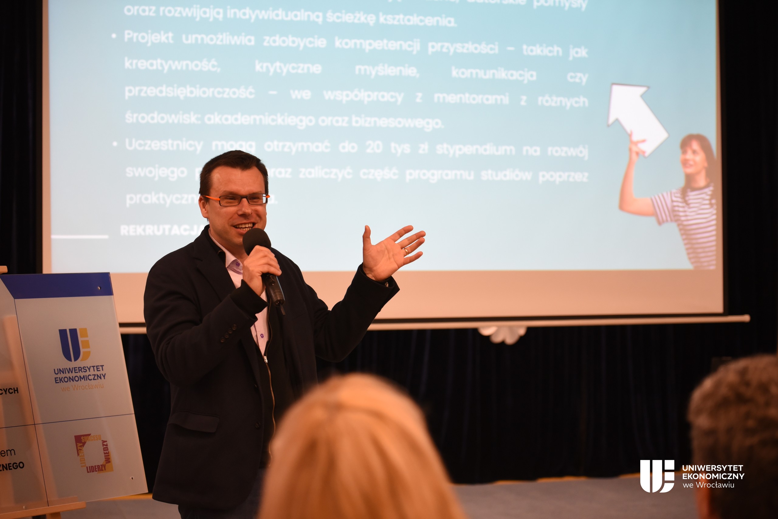 Zespół Szkół Ekonomiczno-Ogólnokształcących pod Patronatem UEW