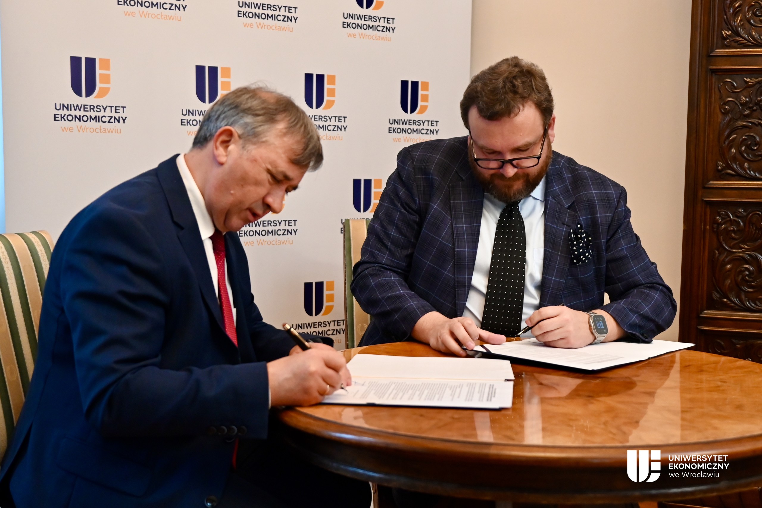 uniwersytet ekonomiczny we wrocławiu i państwowa inspekcja pracy - podpisanie umowy