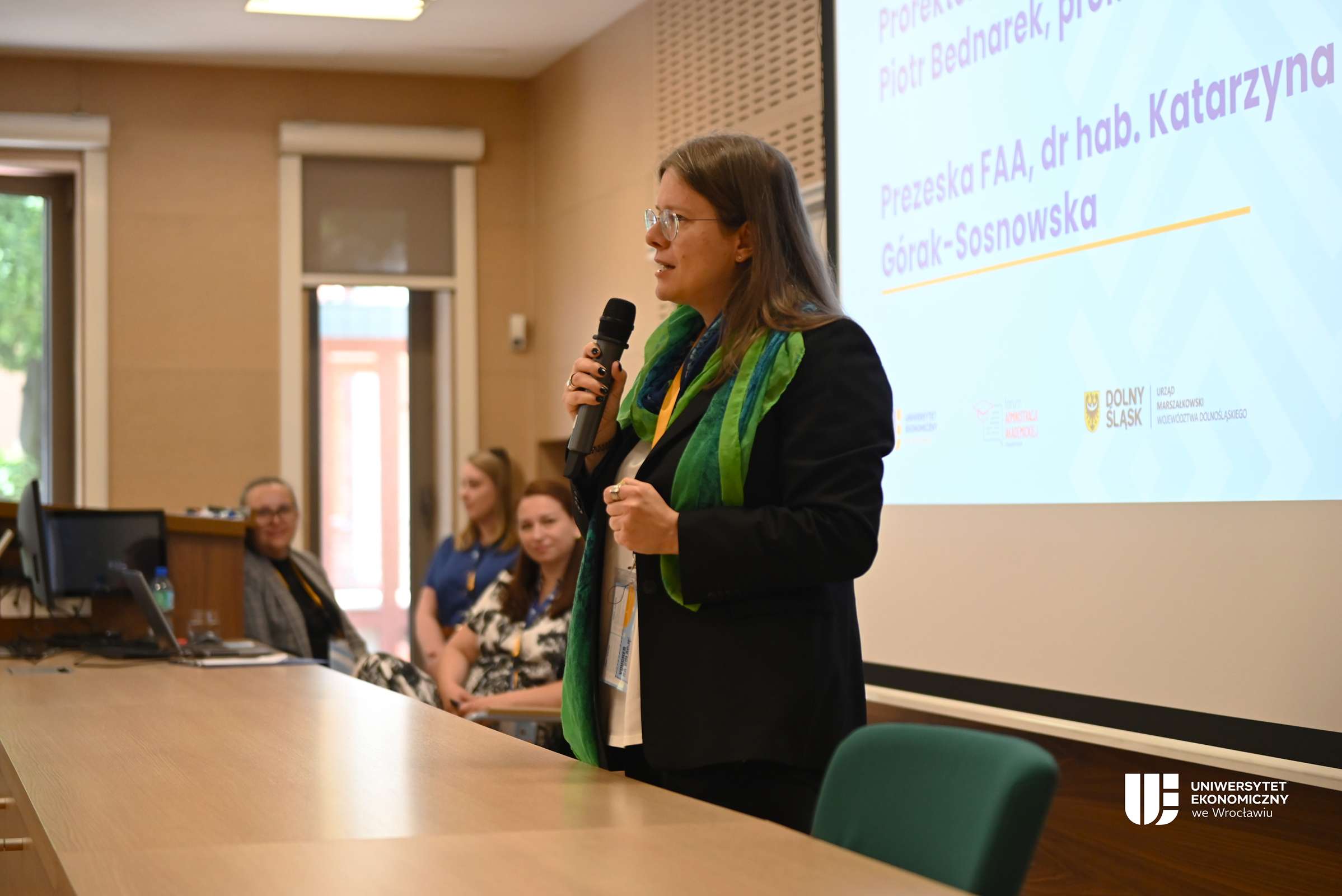 Kierunek: ewaluacja i finanse Konferencja UEW