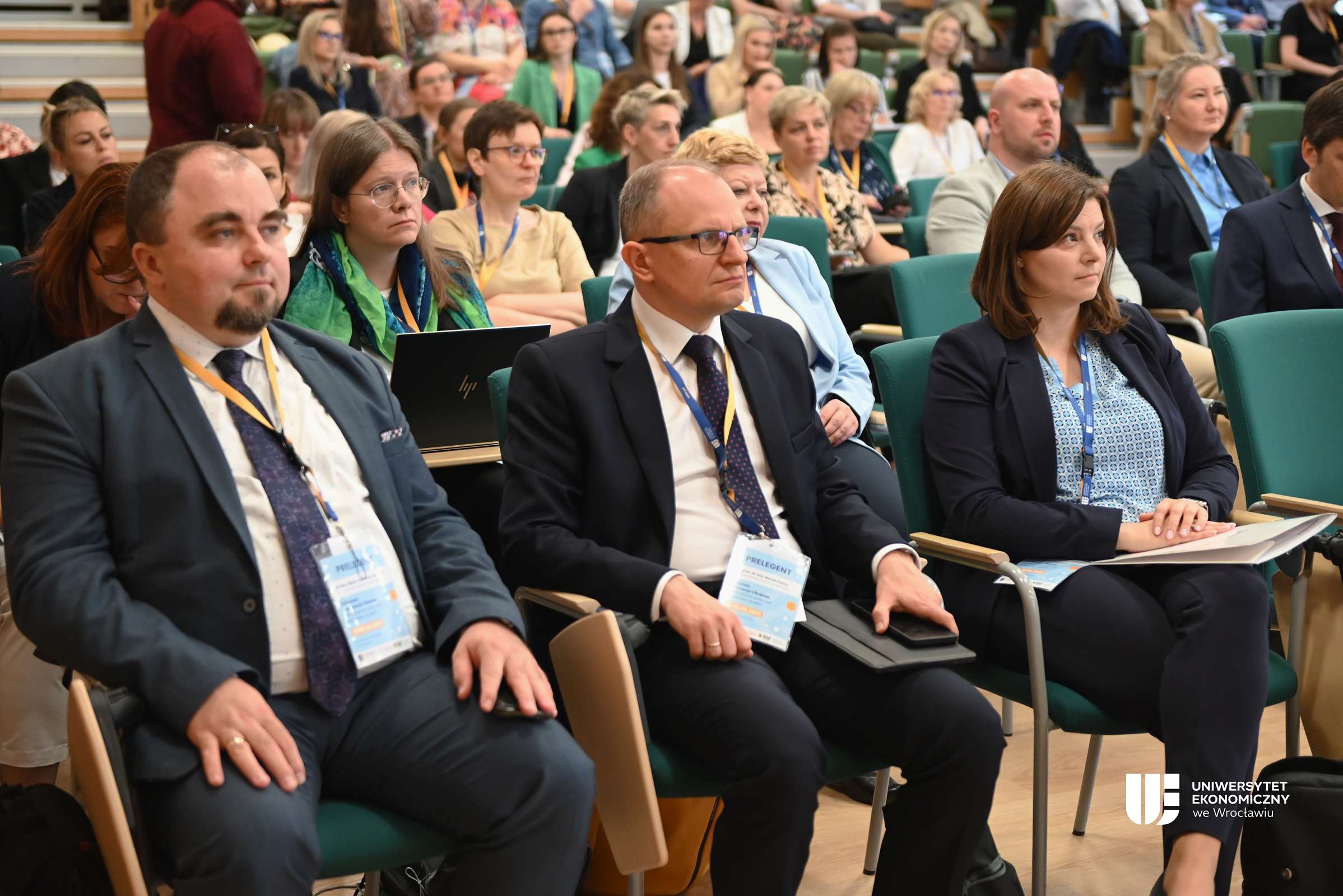 Kierunek: ewaluacja i finanse  konferencja UEW