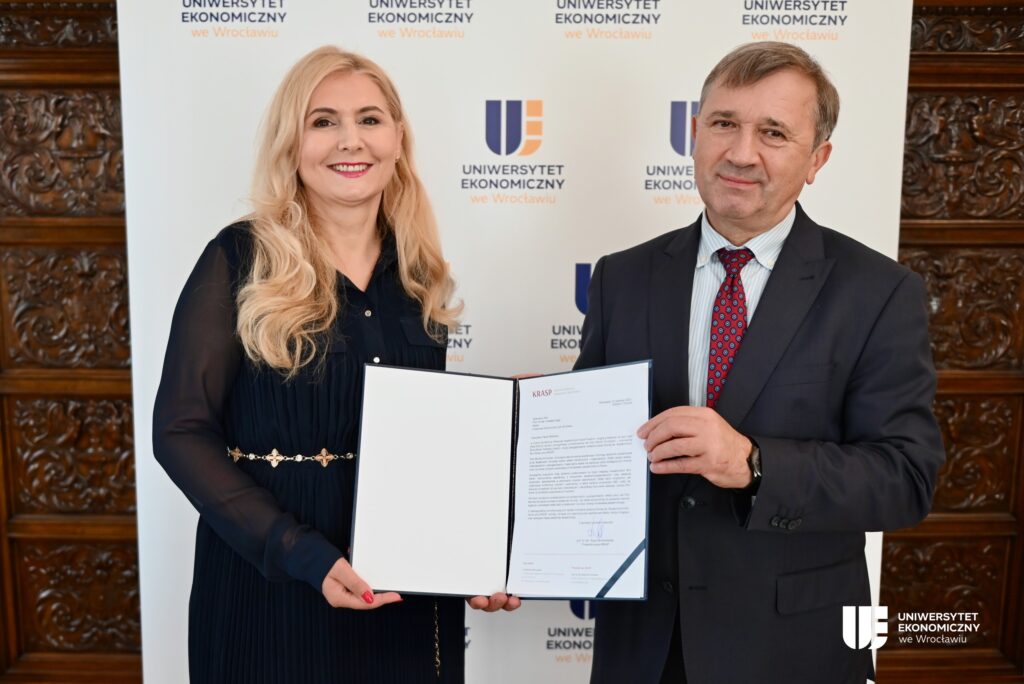 Wyróżnienie dla Moniki Siurdyban UEW od KRASP