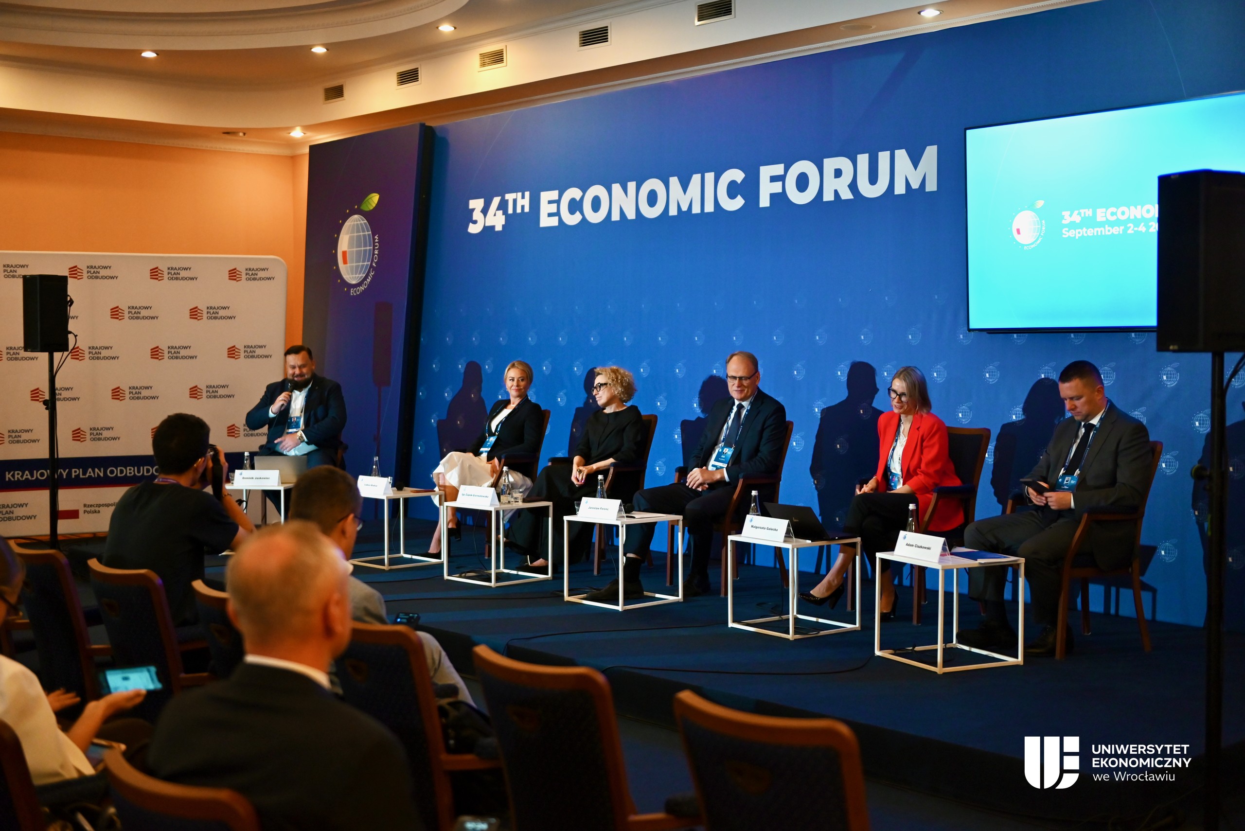 UEW XXXIV Forum Ekonomiczne w Karpaczu