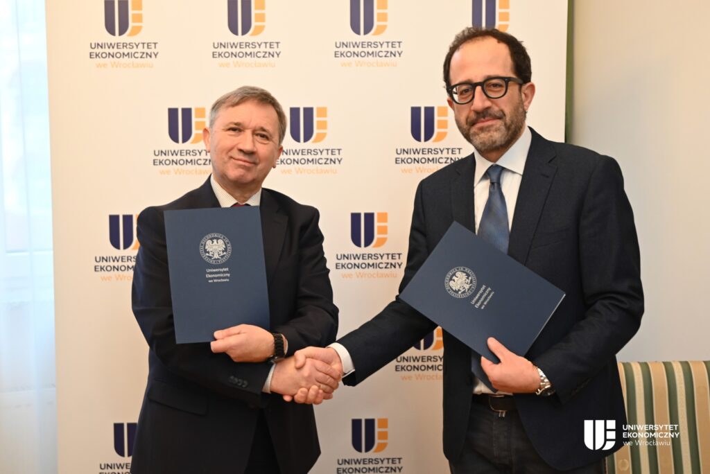 Prof. Czesław Zając (Rektor UEW) i prof. Enzo Scannella (University of Palermo)